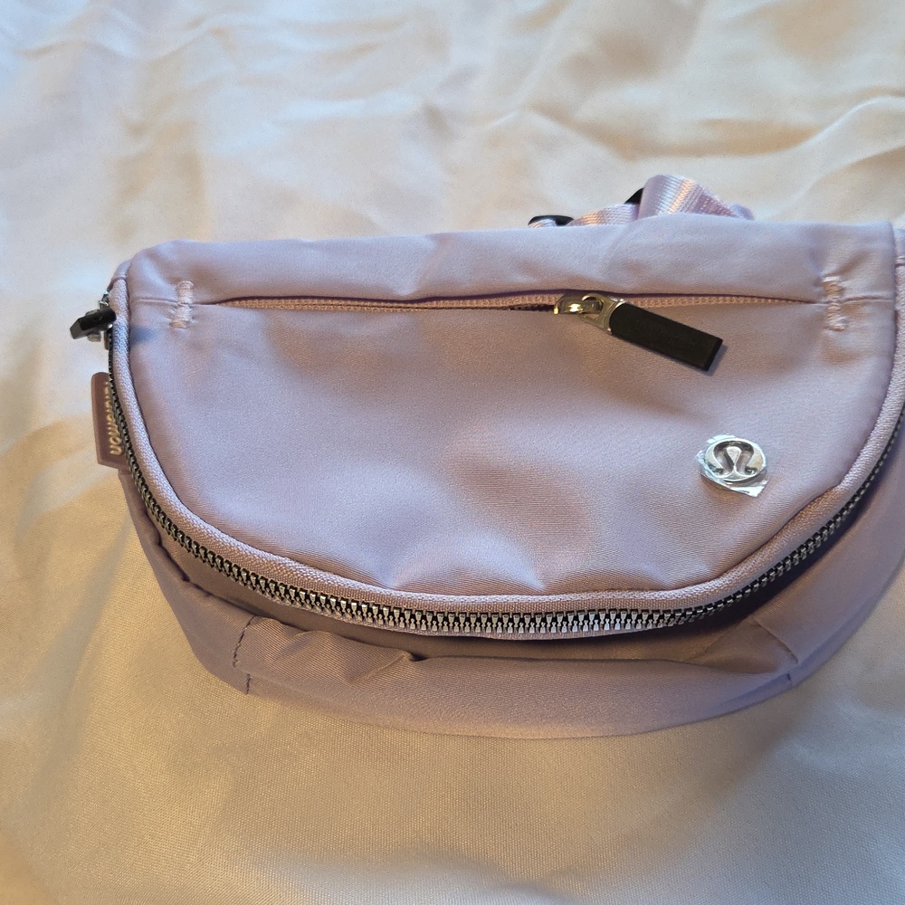 Everywhere Belt Bag - Picture 7 of 7
